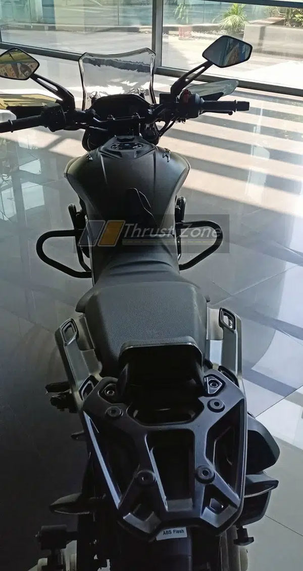 2025 Bajaj Dominar 400