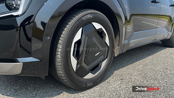 Kia EV9 Front Wheel