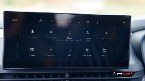 2025 Tata Altroz Facelift Dashboard