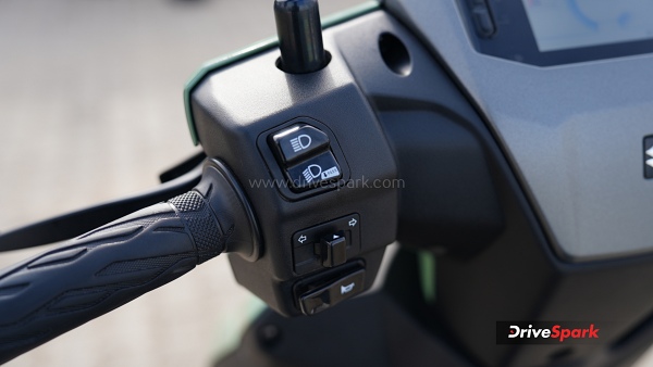 Suzuki E-Access Review Riding
