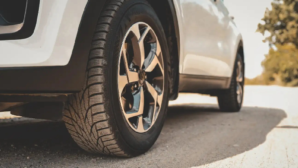 Car tyres