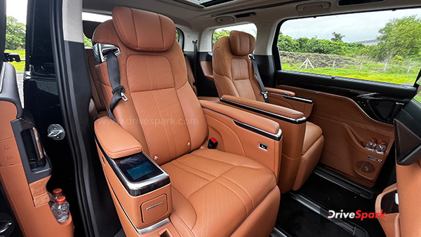 Mg M9 Presidential Limousine Review Seats