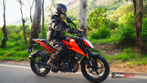 KTM Duke 160 Review Riding Impressions Specifications