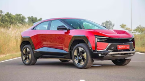 Top 5 EVs with 500 km range perfect for your Ganesh Chaturthi road trip