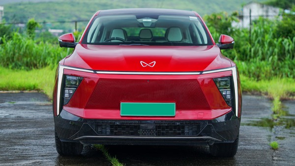 Top 5 EVs with 500 km range perfect for your Ganesh Chaturthi road trip