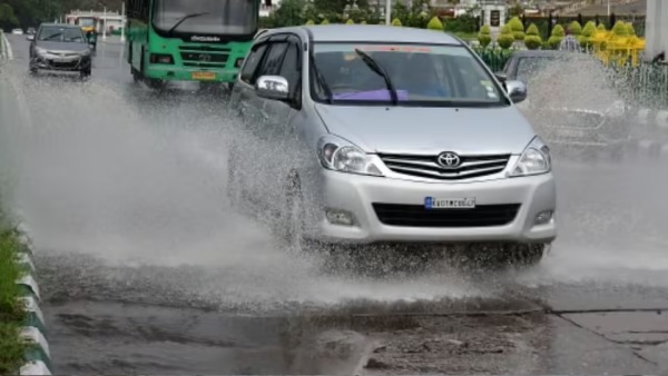 Beware of Parking Your Vehicle in the Open During Monsoon