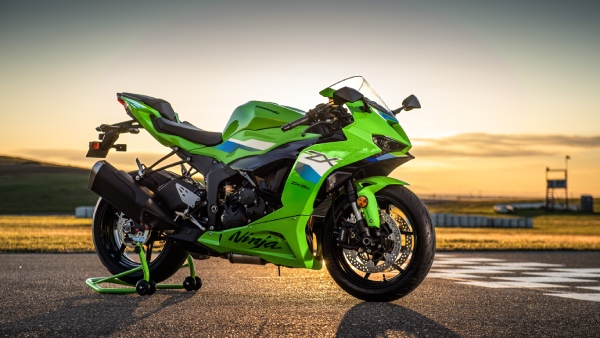 Kawasaki New Sports Model Bike Ninja Zx 6r Launched In India