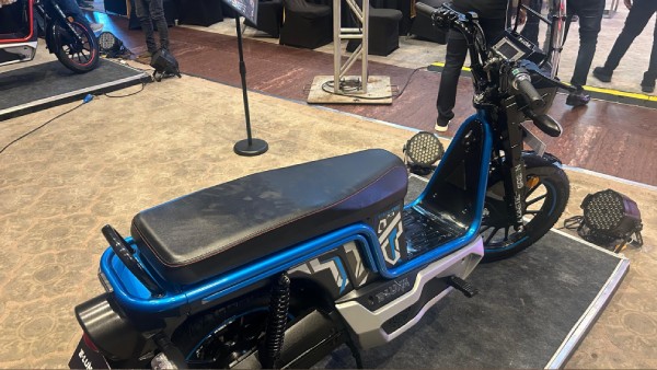 Kinetic Green Launches E-Luna Prime Electric 2W Engineered for India s Commuter Segment