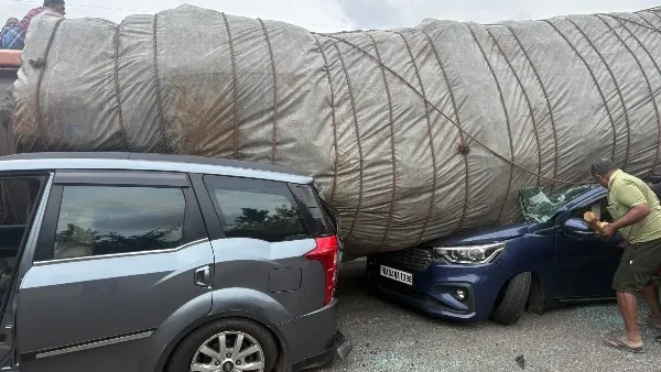 Survived Even After a Lorry Fell On It The Mahindra Car Saved Those in a Maruti Car Like a God
