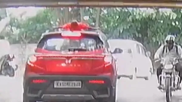 Sunroof Accident in Bengaluru Boy Injured After Hitting Iron Rod on the Road