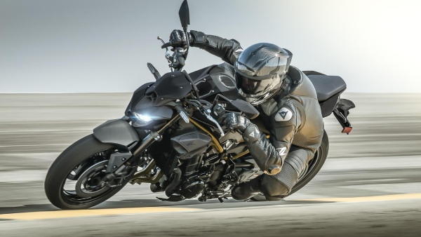 Kawasaki Z900 MY26 Launched Priced at Rs 9 99 Lakhs Featuring Aggressive Sugomi Design