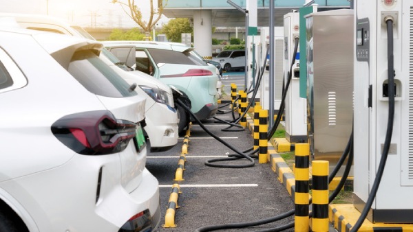 Know These Important Things Before Buying a Used Electric Car Or You Might Face Losses