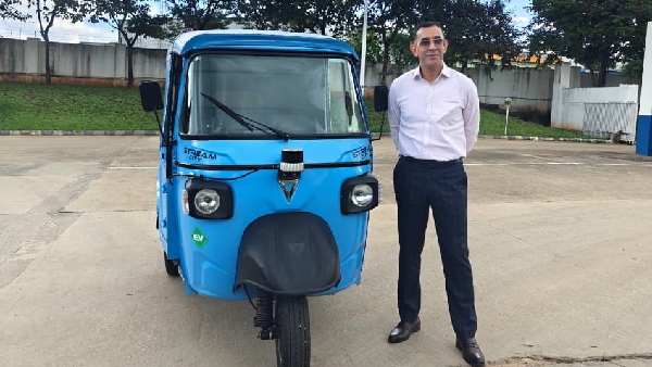 India s First Driverless Electric Auto Launched Swayamgati Introduced at Just Rs 4 Lakh