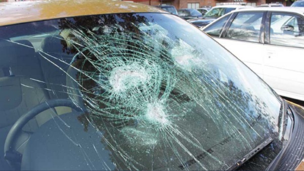 Car Windshield Safety Follow These 5 Important Precautions While Traveling