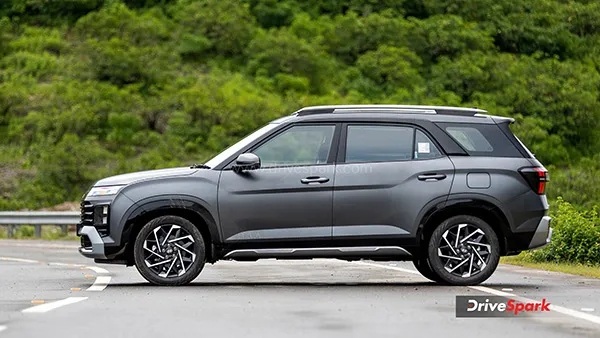 Hyundai Alcazar Sales Dip 60 Despite Being Feature-Rich Sales Hit Hard by Increased Competition