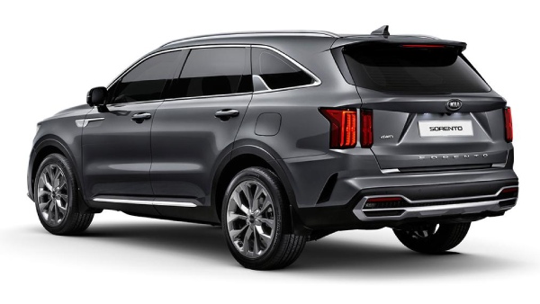Kia Sorento 7-Seater SUV Launching Soon in India Hybrid Variant Might Offer 30 kmpl Mileage