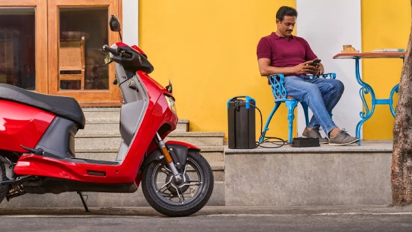 Best Budget Electric Scooters With Reverse Gear Ather Rizta S Chetak Electric Vida VX2 Go