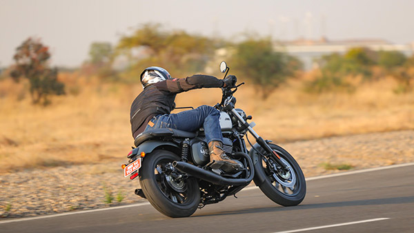 Jawa Yezdi Motorcycles Now on Amazon Flipkart 2025 Adventure Roadster Available Online