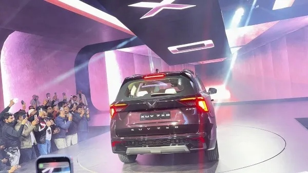 Mahindra XUV 7XO Launched in India at Rs 13 66 Lakh with Triple-Screen Setup and Davinci Suspension