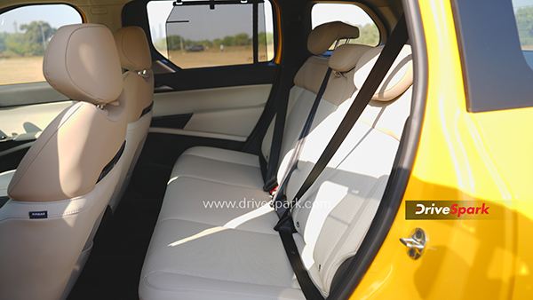 Tata Sierra 2026 Hits 70000 Bookings in 24 Hours Deliveries Start Jan 15