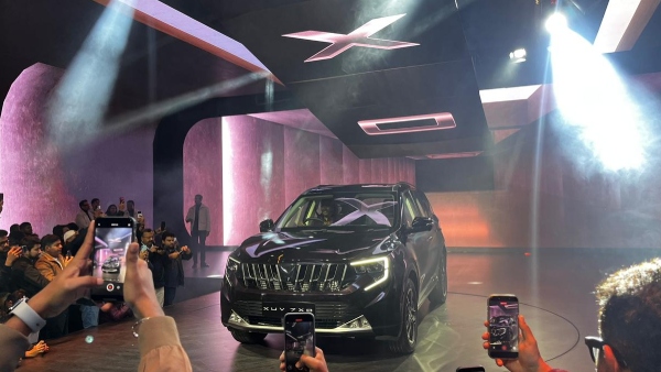 Mahindra Xuv 7xo Spotted At Dealerships Know All Features