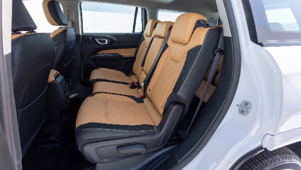 Jeep Meridian Track Edition Launched In India Here Price Design Engine And All Details