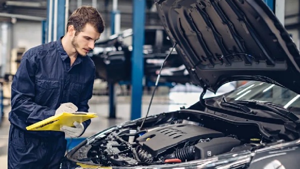 What Is the Best Speed for Maximum Car Mileage Experts Reveal