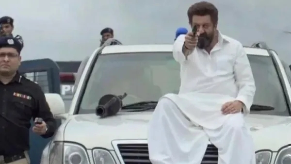 Dhurandhar Movie Car Bike Collection Ranveer Singh To Akshaye Khanna