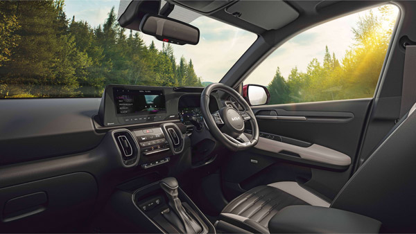 Kia Sonet Launched With Diesel 6at And Turbo Petrol 7dct Gearbox Options