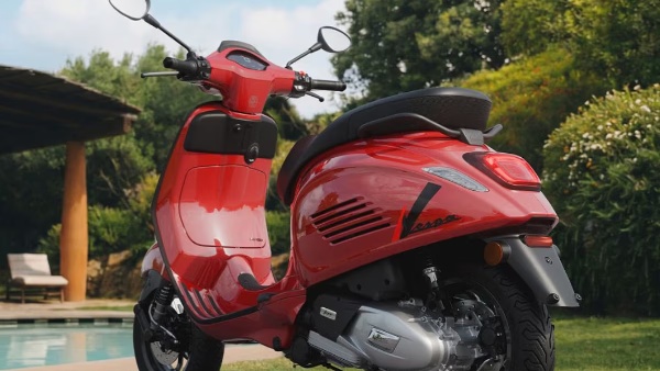2026 Vespa Primavera Sprint S Unveiled Now with Rear Disc Brakes and Keyless Entry