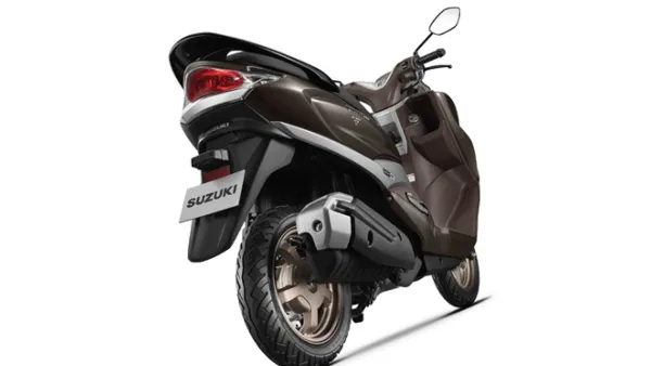 Suzuki Burgman Street Ex Launched With New Pearl Grace White Paint Scheme Suzuki Burgman Street Ex Launched With New Pearl Grace White Paint Scheme