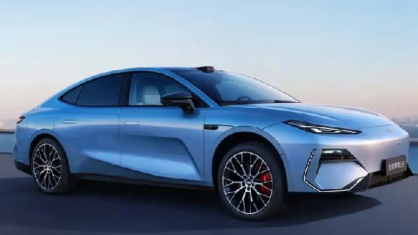 Ai Powered Geely I Hev Hybrid Delivers 45 Kmpl In Testing Full Details