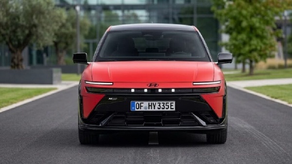 Hyundai Ioniq 3 Debuts 496km Range 29-Min Fast Charging Most Affordable EV Yet