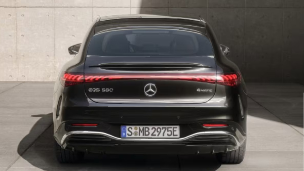 Mercedes-Benz EQS Facelift Stuns with 926 KM Range A New Benchmark in Luxury EVs