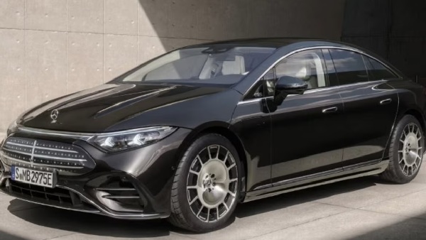 Mercedes-Benz EQS Facelift Stuns with 926 KM Range A New Benchmark in Luxury EVs