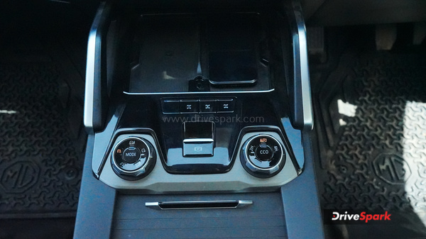 MG Majestor Review Features Performance Price In Telugu Full Details