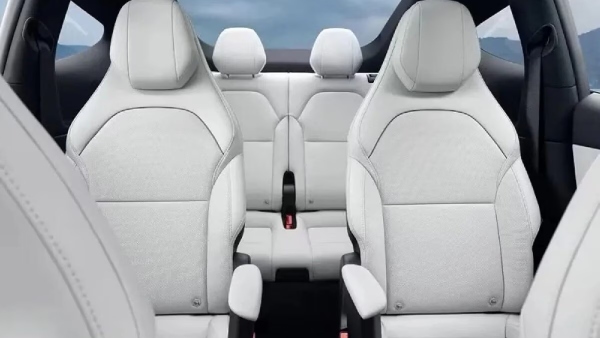 Tesla Shocks USA by Launching Model Y L in India First 681km Range 6-Seater Luxury SUV