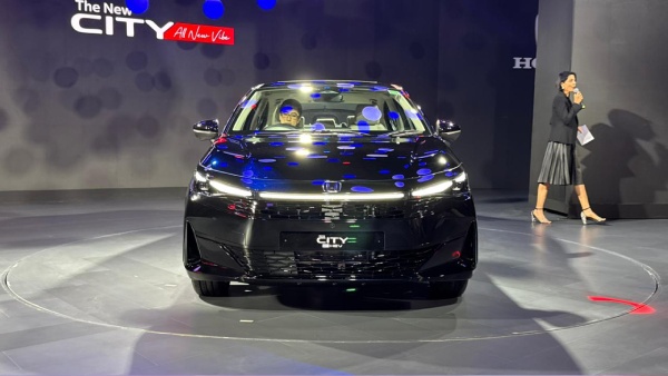 2026 honda city facelift sedan launched in india price features mileage details telugu