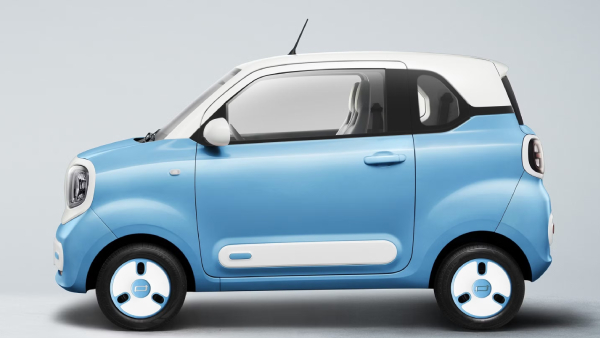 Rs 3 47 Lakh EV with 1200KM Range This Tiny Car Is Shocking Everyone