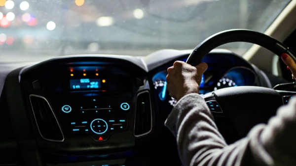 night driving risks explained these 5 tips can save your life