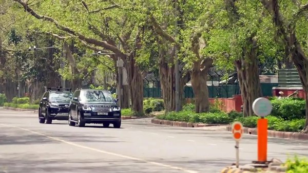 pm modi reduces convoy size fuel saving example range rover fortuner telugu pm modi reduces convoy size fuel saving example range rover fortuner telugu