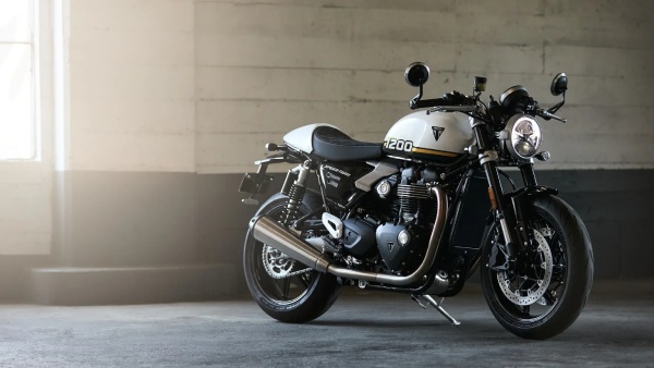 triumph speed twin 1200 cafe racer edition launched india price features