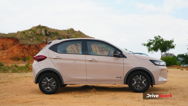 2026 Tata Tiago EV Review Design Features Performanance Details In Telugu 2026 Tata Tiago EV Review Design Features Performanance Details In Telugu