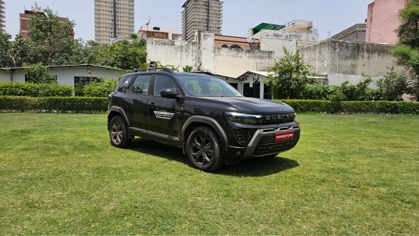 Renault Duster 1 0-litre MT Review Features Engine Performance Details In Telugu