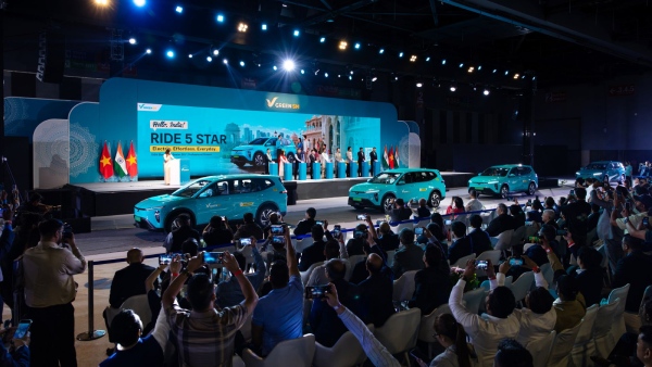 India Gets Green Sm Electric Cab Service Starting From Delhi Ncr Full Details