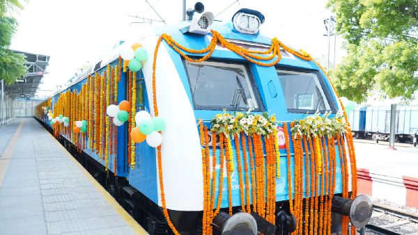India Launches First Hydrogen Train 2 600 Passengers Zero Pollution Tickets Starting at Just Rs 5 India Launches First Hydrogen Train 2 600 Passengers Zero Pollution Tickets Starting at Just Rs 5
