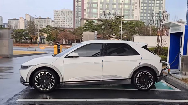 Hyundai Ioniq 5 Sales Decline Premium EV Finds Only 9 Buyers Despite 690 Km Range Hyundai Ioniq 5 Sales Decline Premium EV Finds Only 9 Buyers Despite 690 Km Range