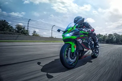 2022 Kawasaki Ninja ZX-6R Images [HD]: Photo Gallery of 2022