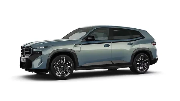 BMW  XM Cape York Green metallic Colour