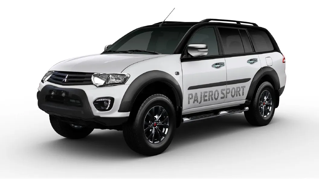 Mitsubishi  Pajero Sport Black / White Colour